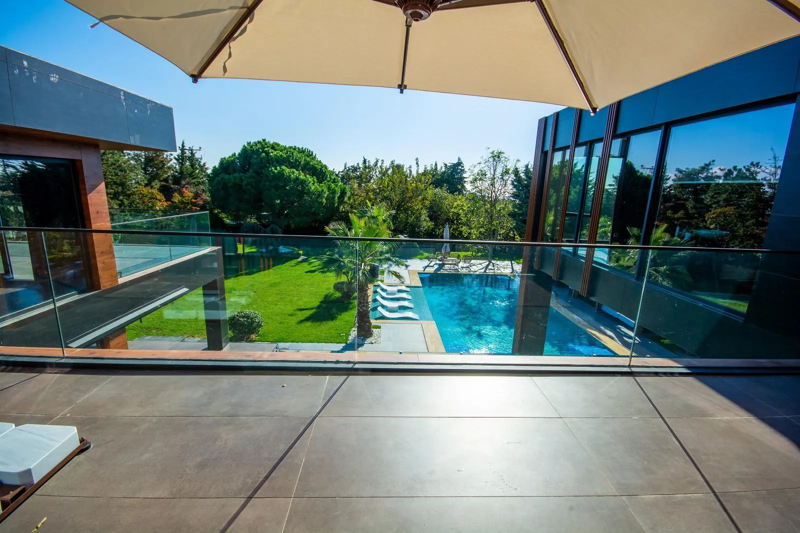 villa-with-pool-instanbul (1)