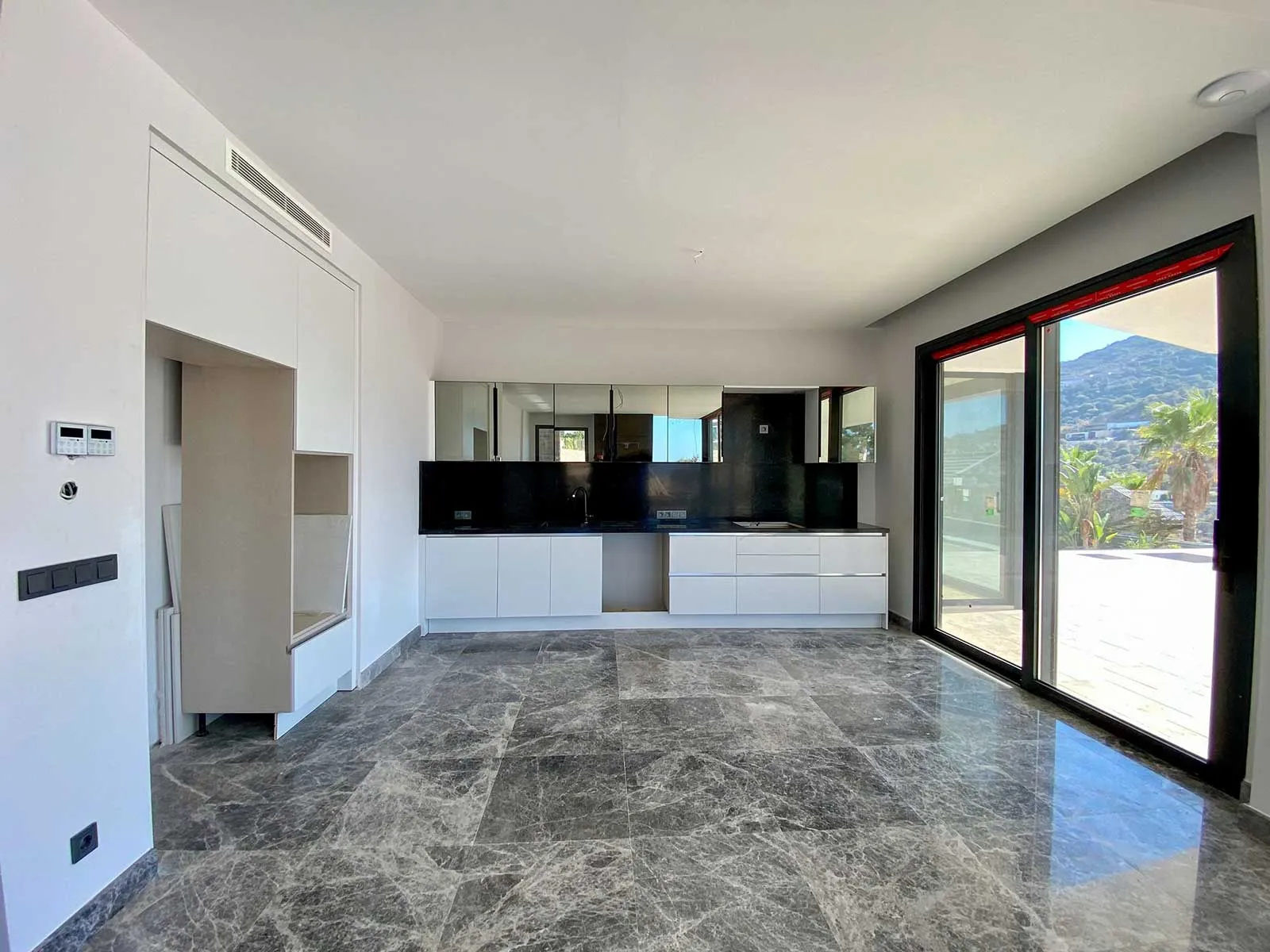 Buying-a-villa-facing-the-sea-in-Bodrum (5)