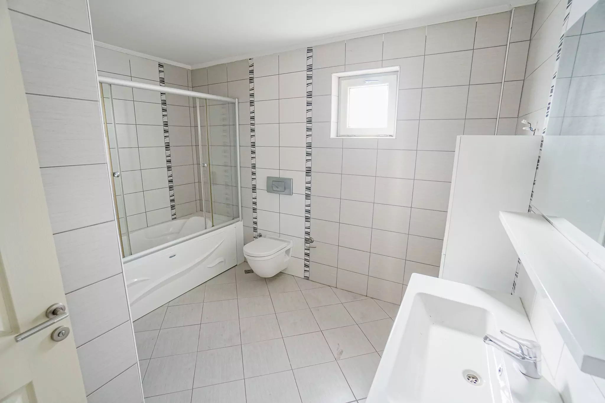 Villa-for-sale-with-all-amenities-in-Istanbul (6)